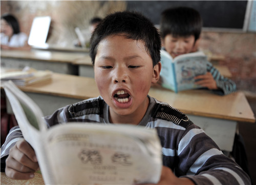 “倾听您的故事”：平潭志愿者关怀老人